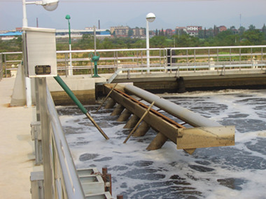 LXB旋轉式潷水器-03_副本.jpg LXB旋轉式潷水器-03_副本.jpg